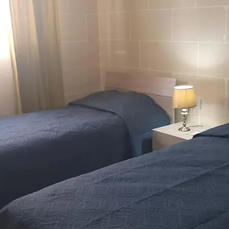 Your Basic Lodging Gozo Marsalforn Exterior photo